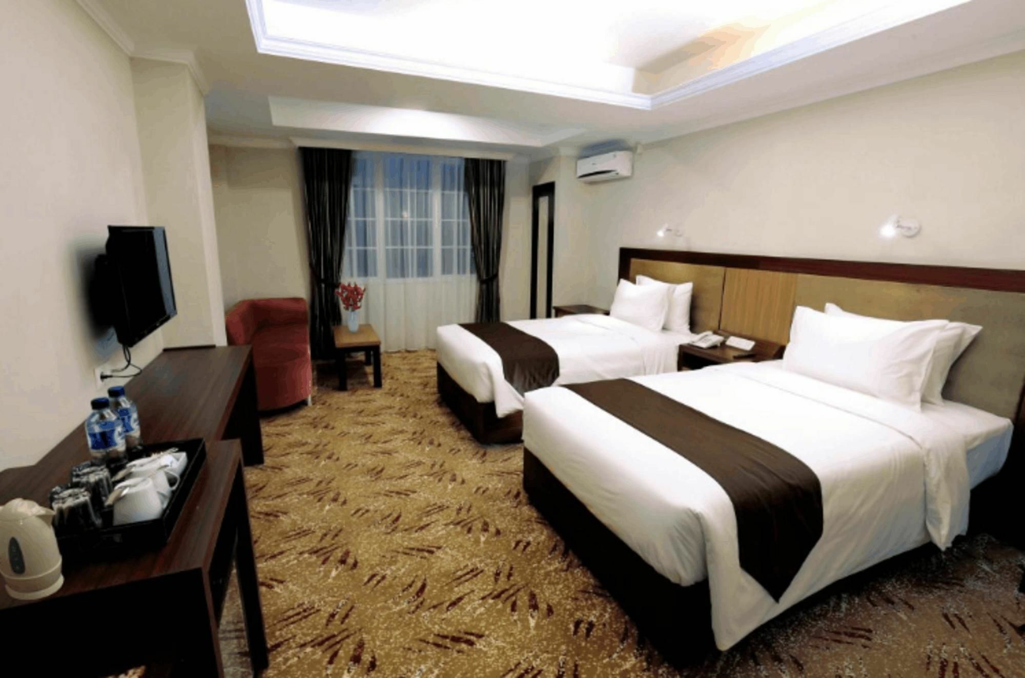 Grand Asrilia Hotel Bandung Exterior foto